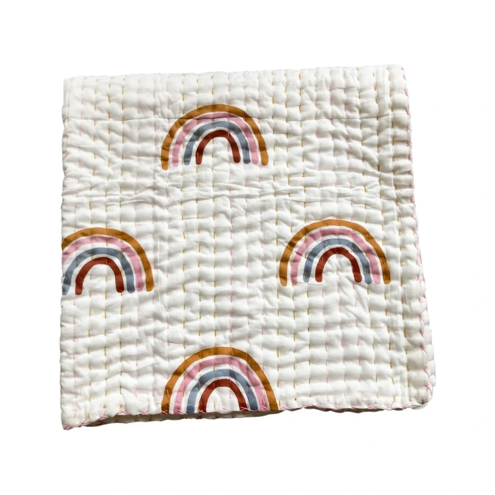 ⭐️ BOGO ⭐️ HP-Over the Rainbow Kantha Baby Quilt - Picture 4 of 8